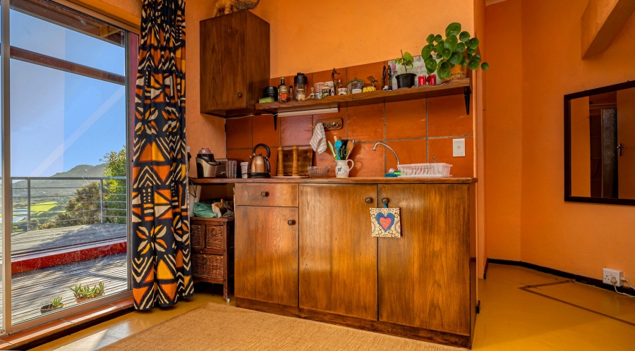 5 Bedroom Property for Sale in Clovelly Western Cape